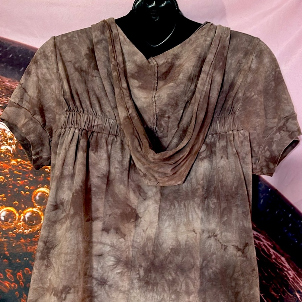 Brown Tie-Dye Heart Top - Picture 6 of 9